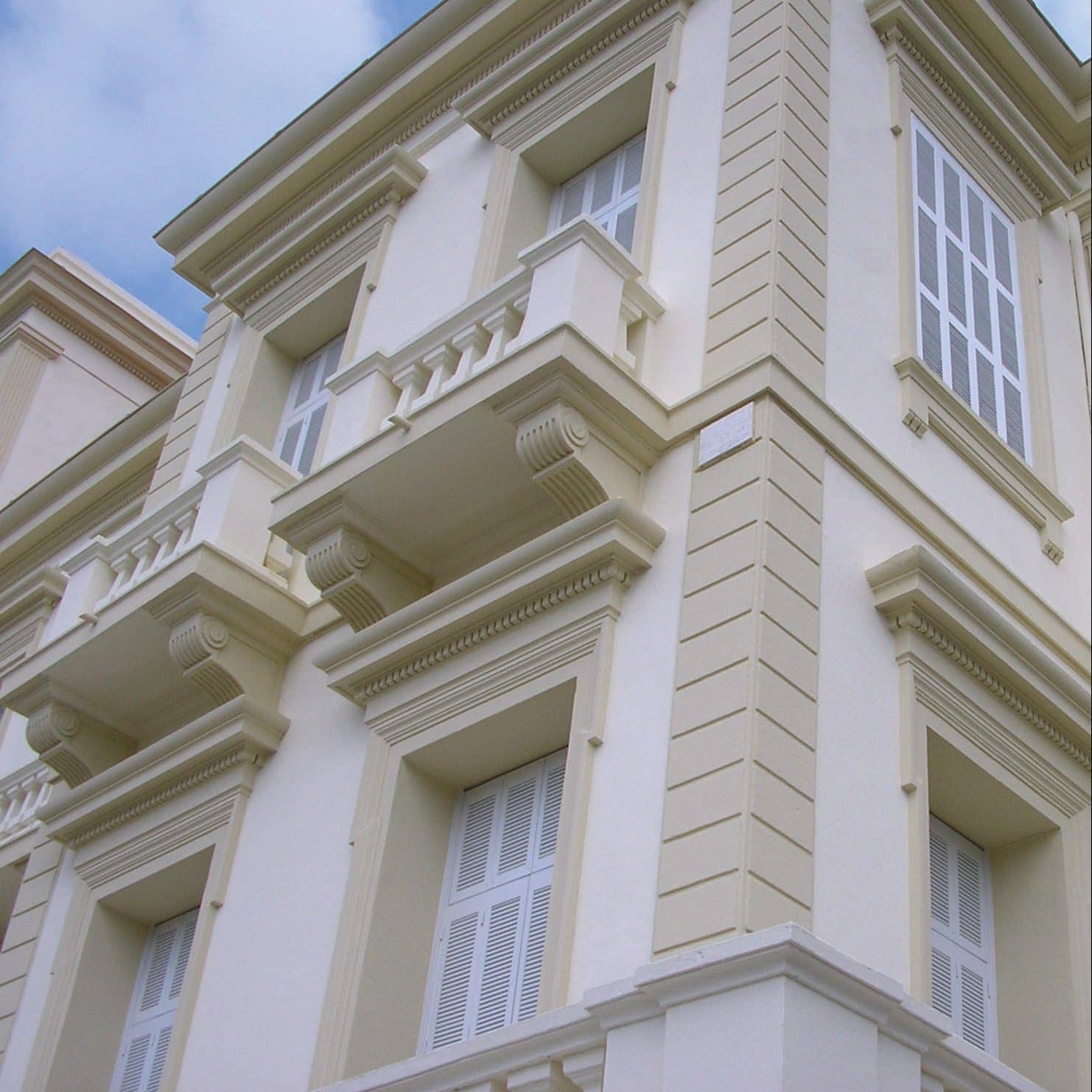 installation Volets battants Nant'Artisans